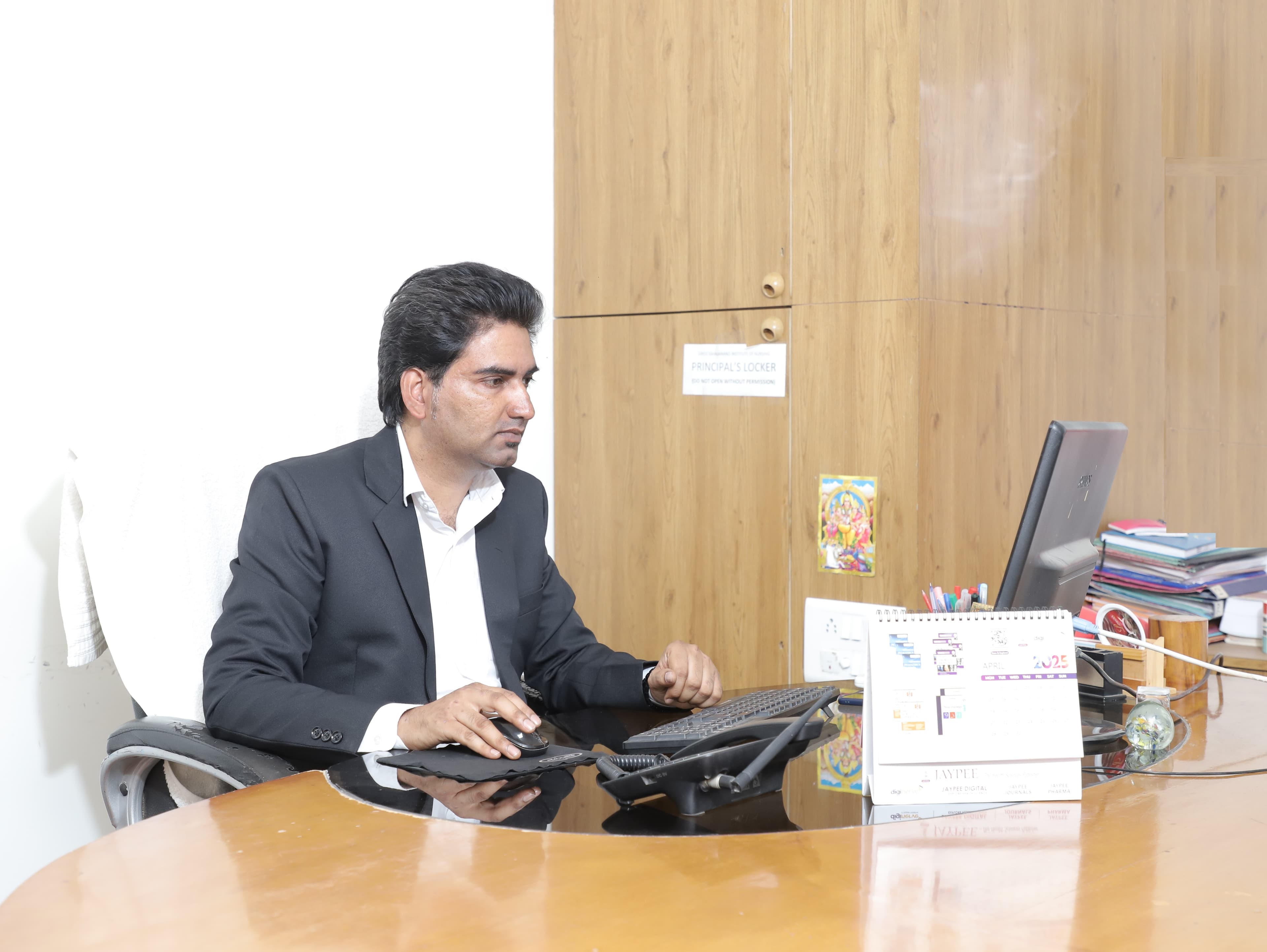 MR. PRAKASH D